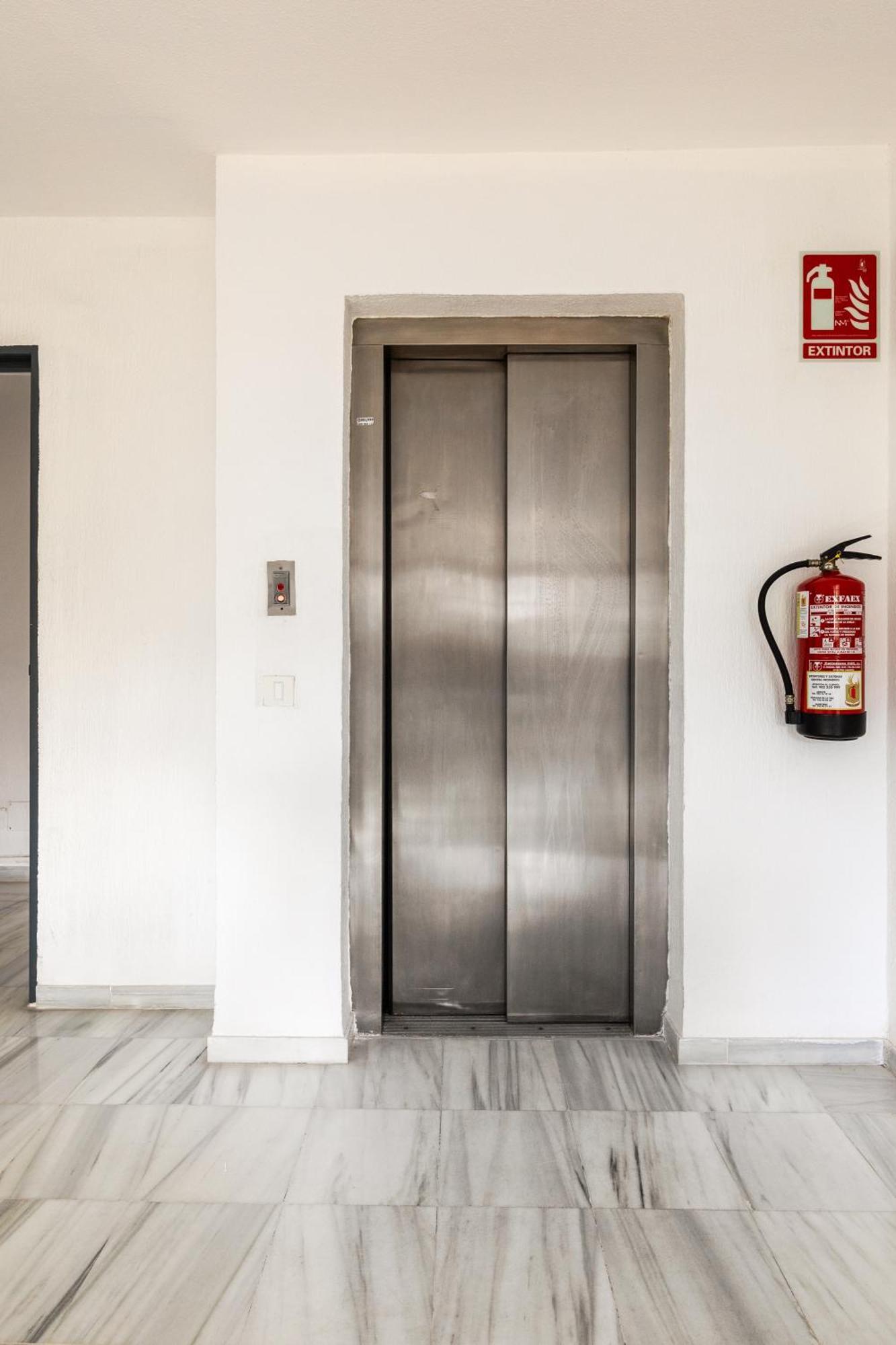 Duquesa Port Studio Apartment - Bright Sunlit Terrace Manilva Εξωτερικό φωτογραφία