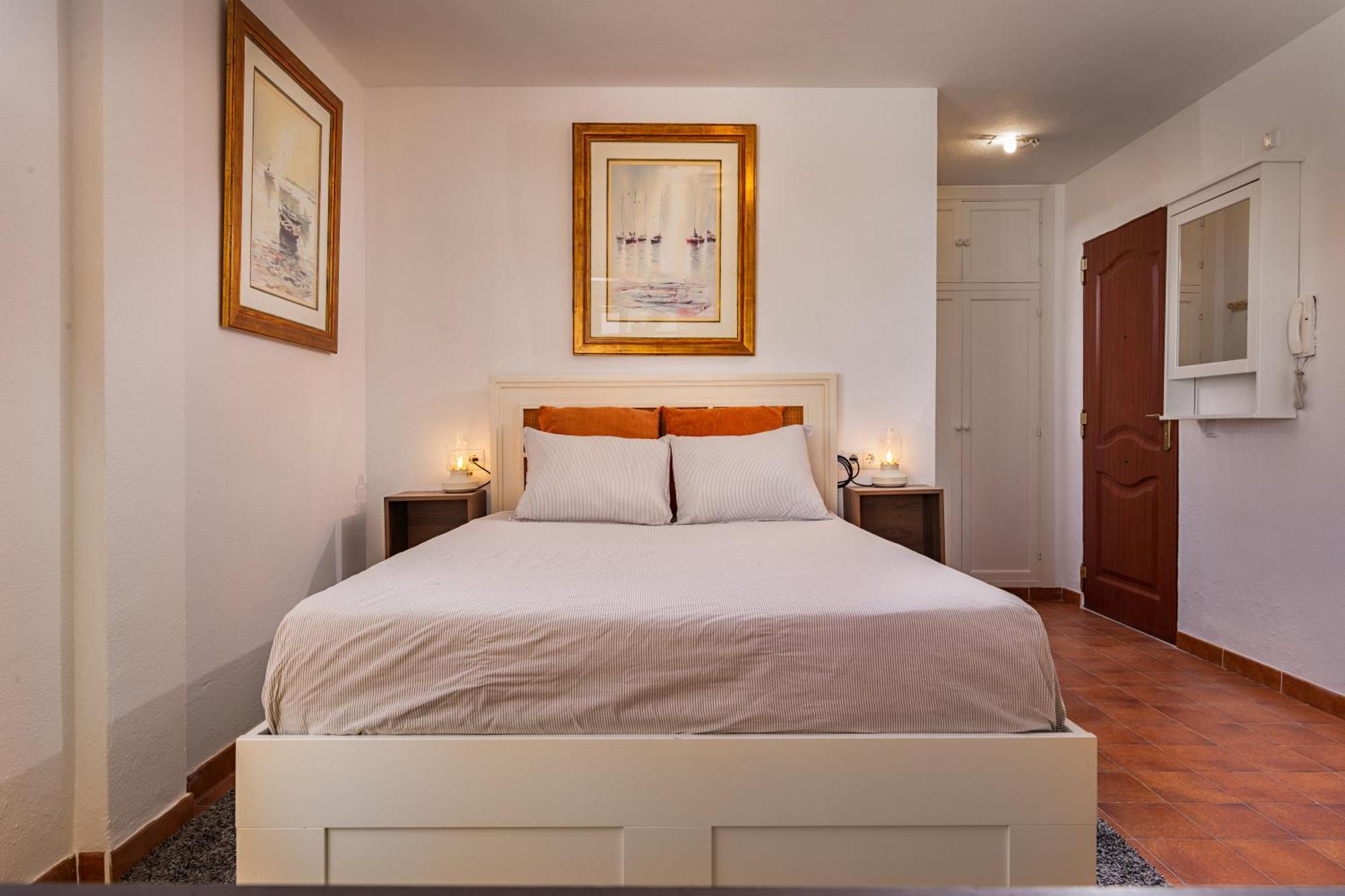 Duquesa Port Studio Apartment - Bright Sunlit Terrace Manilva Εξωτερικό φωτογραφία