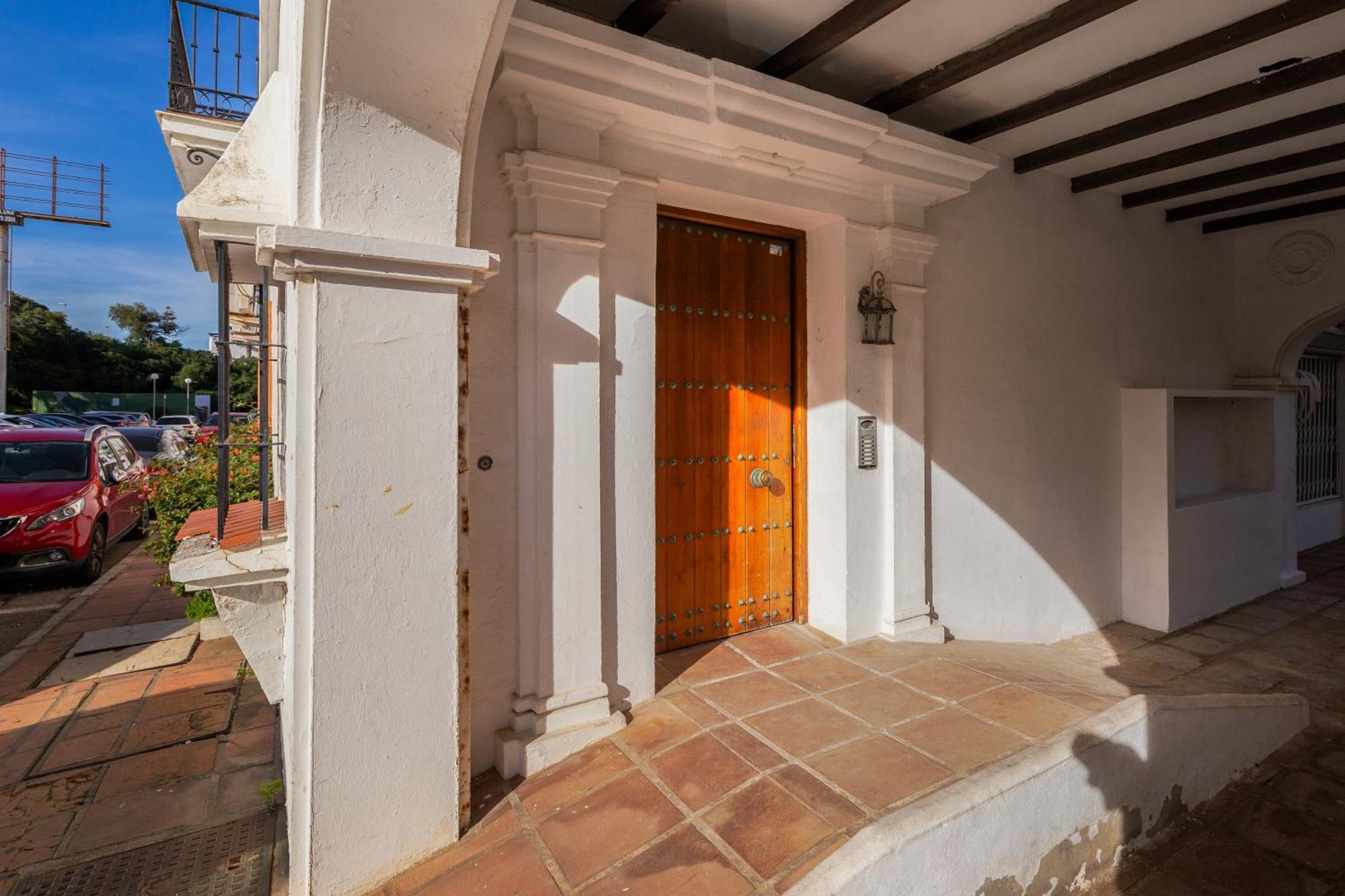 Duquesa Port Studio Apartment - Bright Sunlit Terrace Manilva Εξωτερικό φωτογραφία